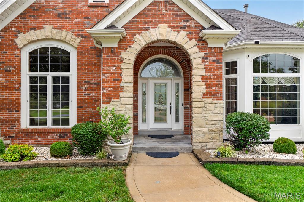 2325 Sterling Pointe Drive