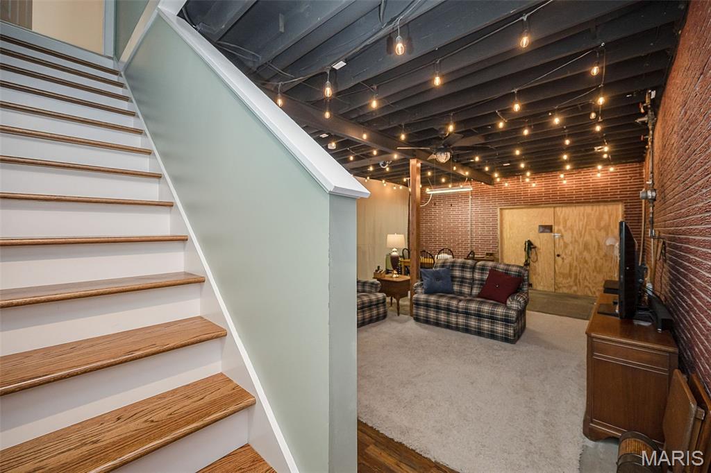 Paradise Valley/Hursts Adjustment - Residential