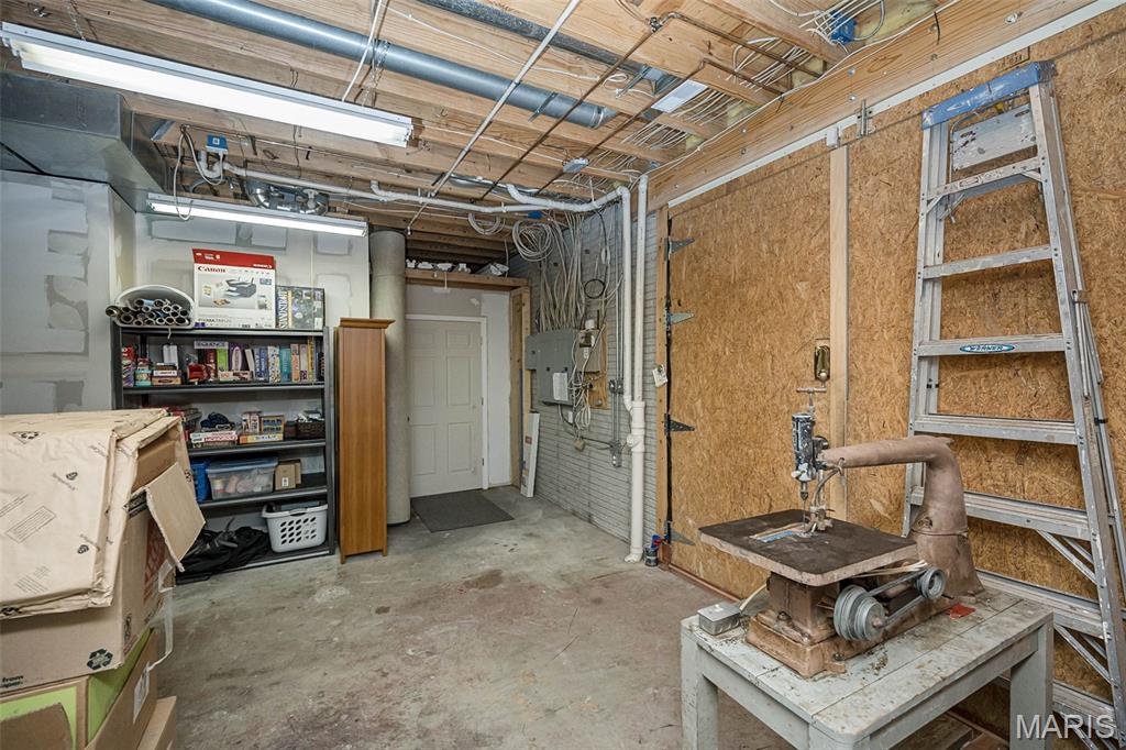 Paradise Valley/Hursts Adjustment - Residential