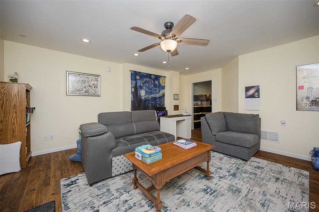 Paradise Valley/Hursts Adjustment - Residential