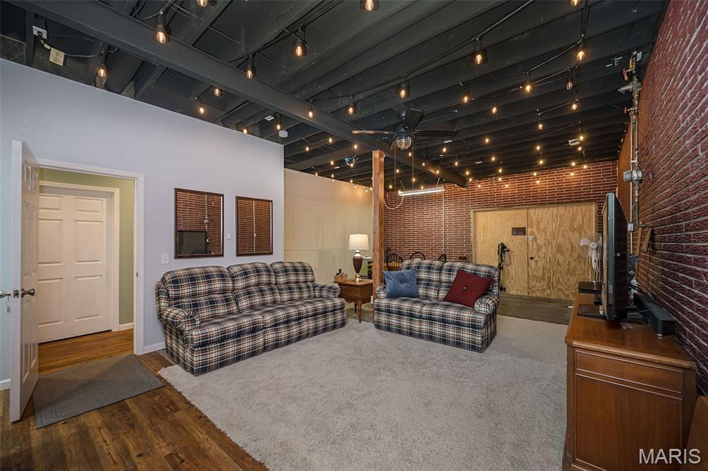 Paradise Valley/Hursts Adjustment - Residential