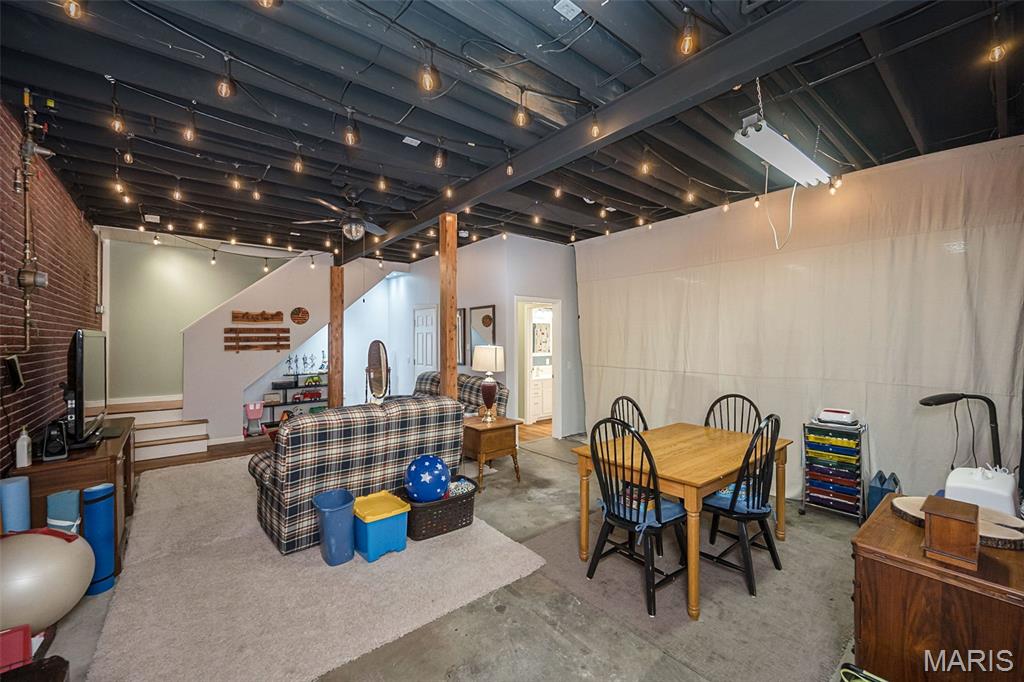 Paradise Valley/Hursts Adjustment - Residential