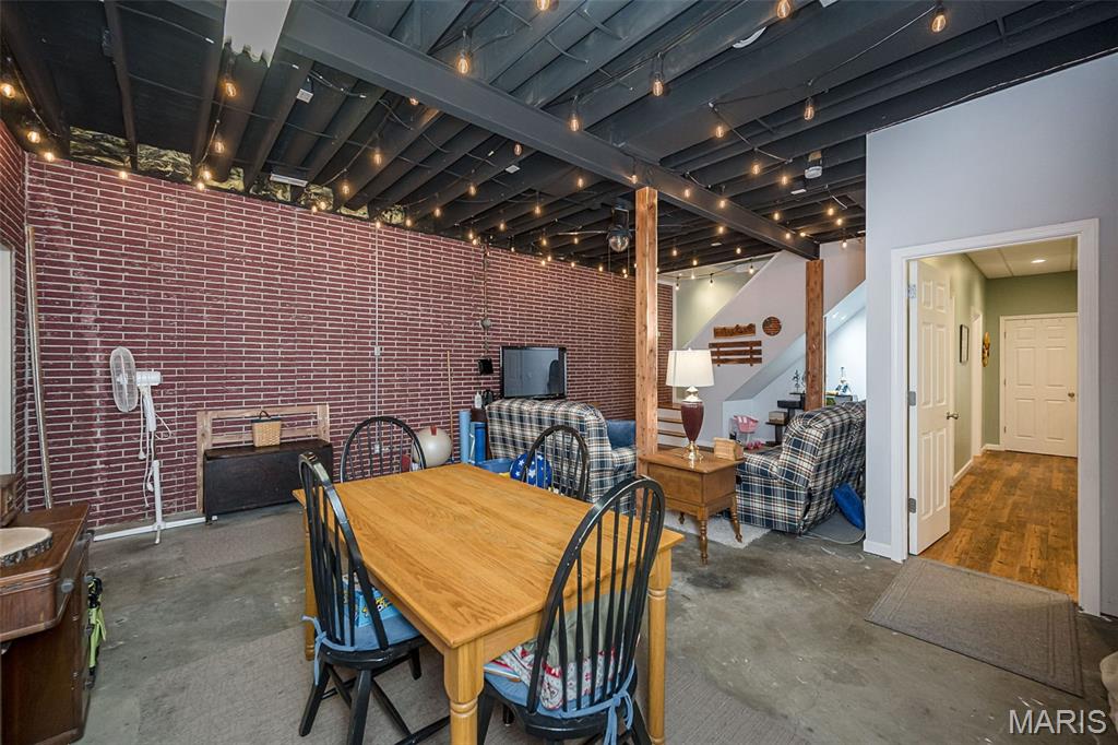 Paradise Valley/Hursts Adjustment - Residential