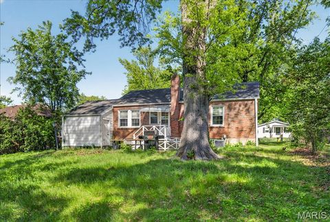 Tiny photo for 1133 N Geyer Road, Kirkwood, MO 63122 (MLS # 26022639)