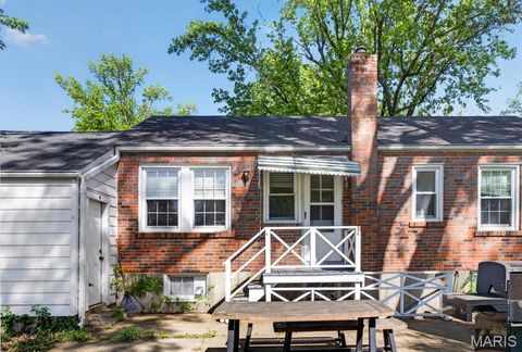 Tiny photo for 1133 N Geyer Road, Kirkwood, MO 63122 (MLS # 26022639)