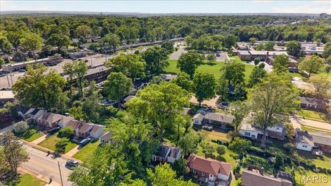 Tiny photo for 1133 N Geyer Road, Kirkwood, MO 63122 (MLS # 26022639)