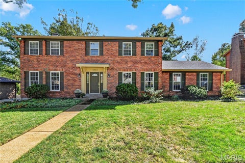 Photo of 15552 Chequer Drive, Chesterfield, MO 63017 (MLS # 26064950)