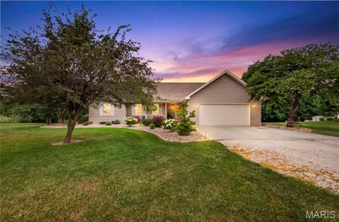 Photo of 16840 Pike 9289, Bowling Green, MO 63334 (MLS # 26044905)