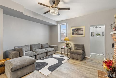 Tiny photo for 335 N Boyle Avenue #D4, St Louis, MO 63108 (MLS # 25082547)