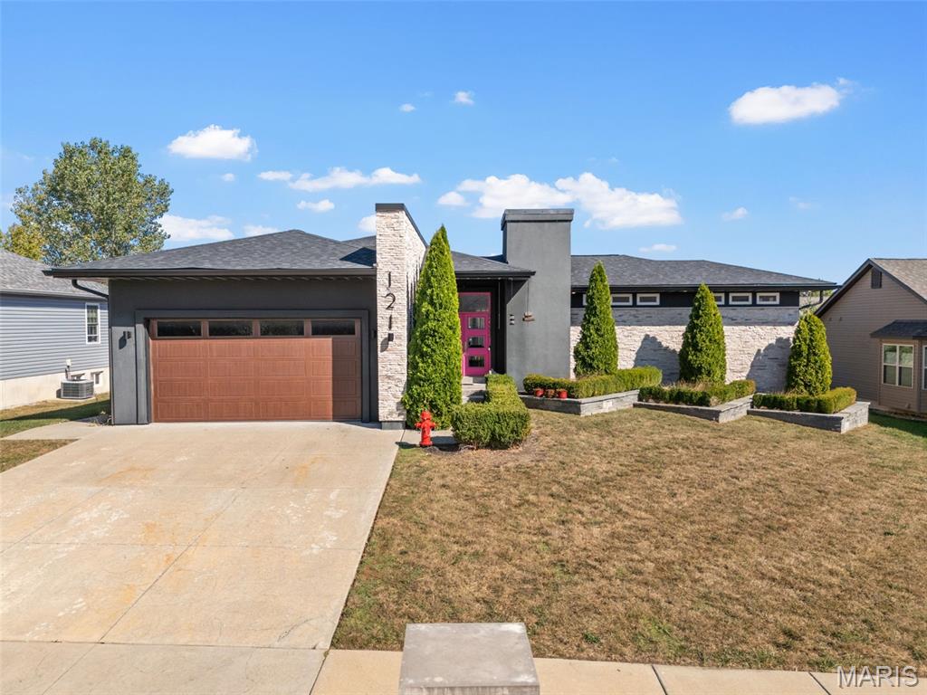 121 Miranda Court