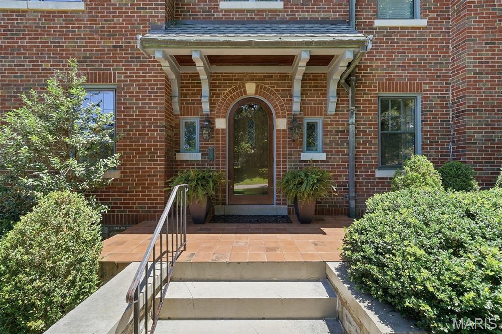 444 Sherwood Drive