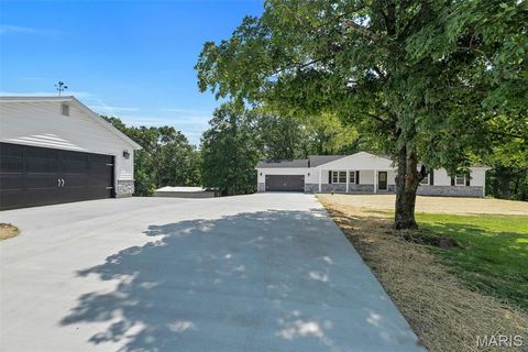 7040 Highway Yy Washington MO 63090