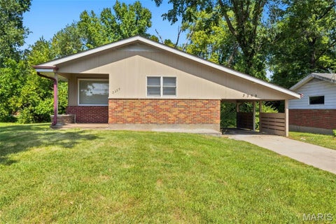 Photo of 2359 Collett Drive, St Louis, MO 63136 (MLS # 26058234)
