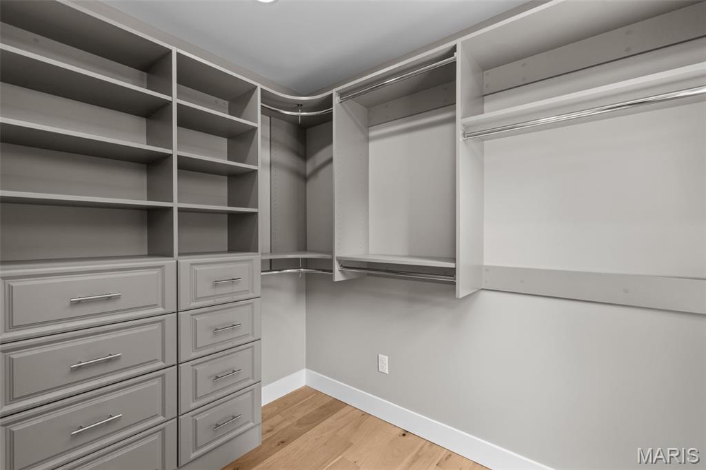 Zeta Dell - Residential