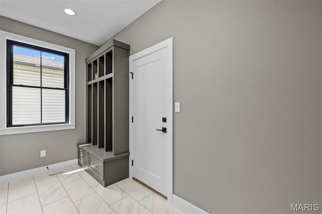 Zeta Dell - Residential