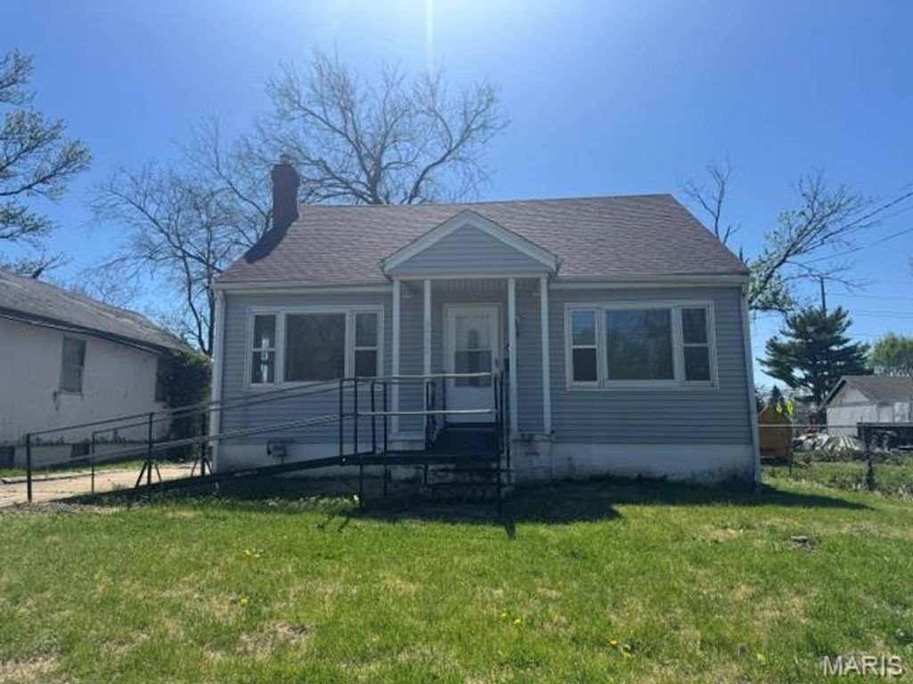 Photo of 8732 Shirley Avenue, St Louis, MO 63121 (MLS # 26020692)