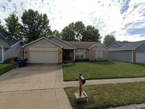Photo of 624 Foxtail Drive, Florissant, MO 63034 (MLS # 26009195)