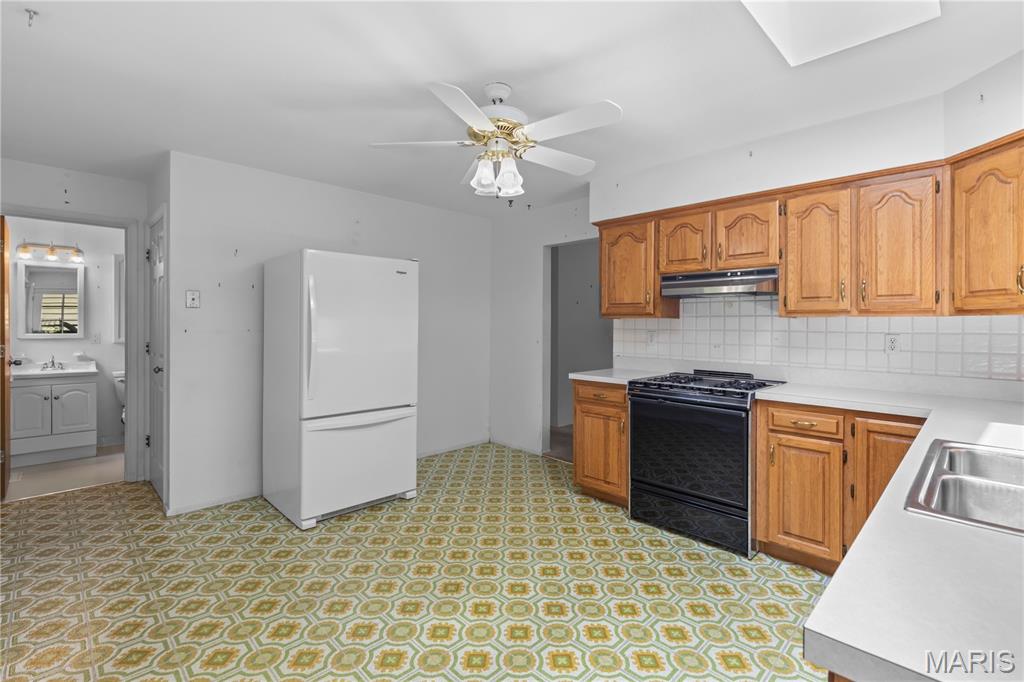 4826 Plum Tree Circle