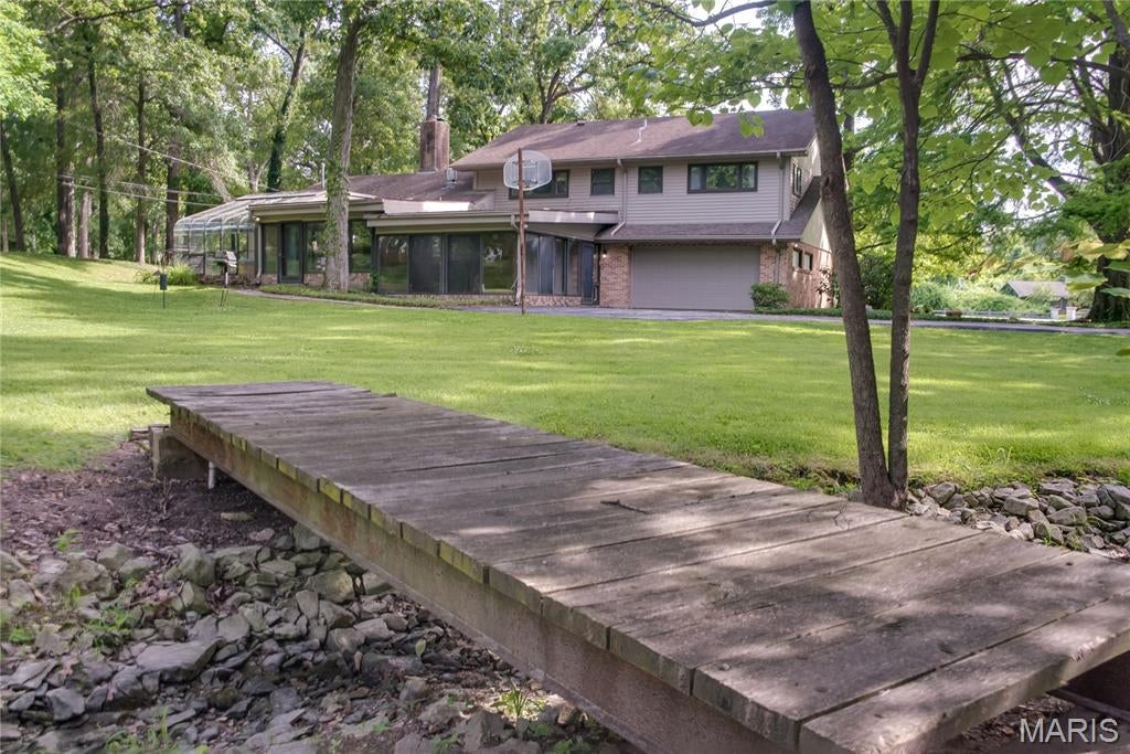 103 Frontenac Forest