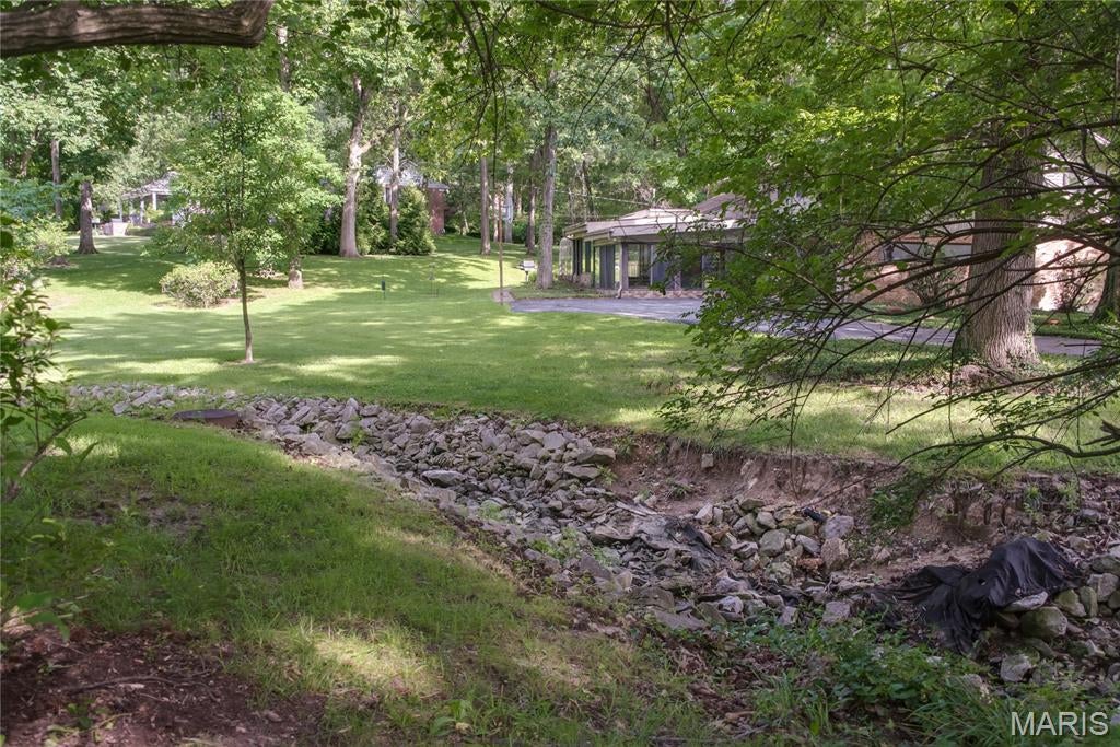 103 Frontenac Forest
