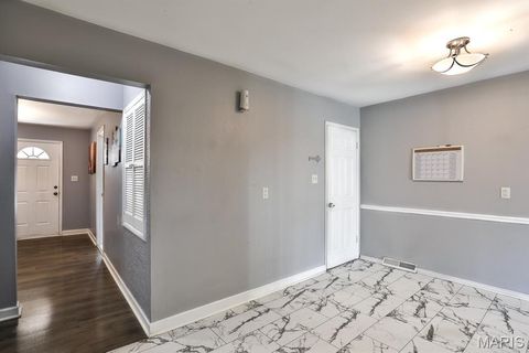 Tiny photo for 17 Roland Avenue, Ballwin, MO 63021 (MLS # 25069472)