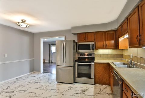 Tiny photo for 17 Roland Avenue, Ballwin, MO 63021 (MLS # 25069472)