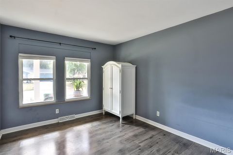 Tiny photo for 17 Roland Avenue, Ballwin, MO 63021 (MLS # 25069472)