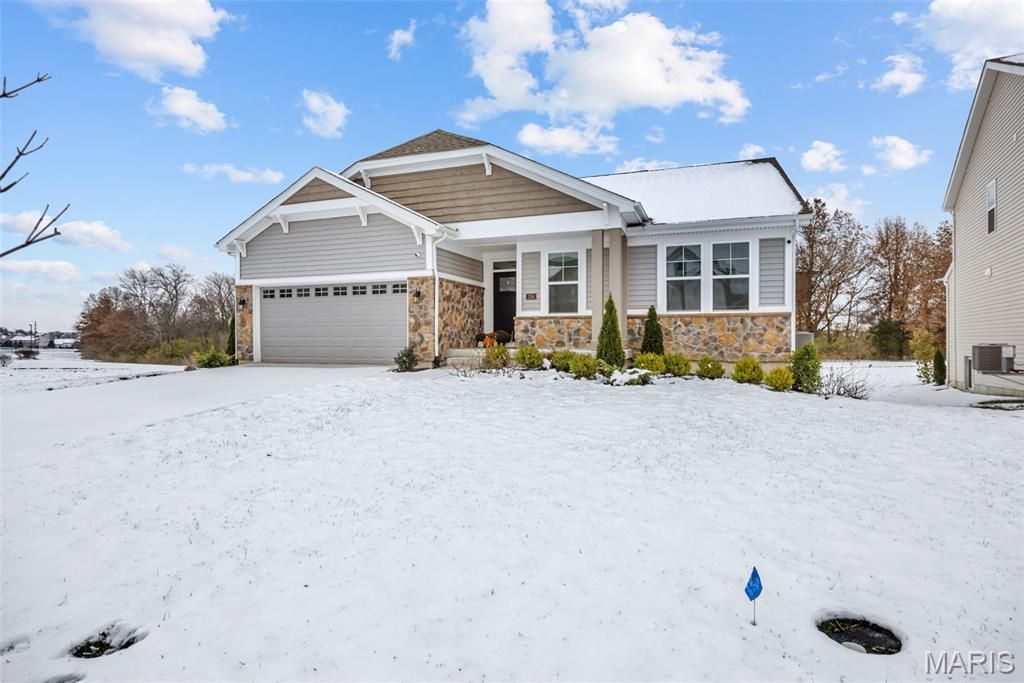 Photo of 214 Kerry Downs Drive, Dardenne Prairie, MO 63368 (MLS # 25079893)