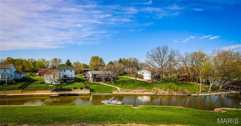 Edwardsville, Illinois 62025, United States, 4 Bedrooms Bedrooms, ,3 BathroomsBathrooms,Residential,Pending,111991