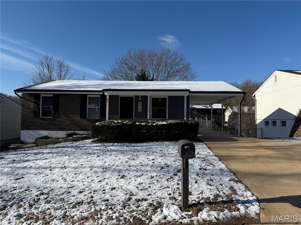 Photo of 3939 Hawthorn Drive, Imperial, MO 63052 (MLS # 25079143)