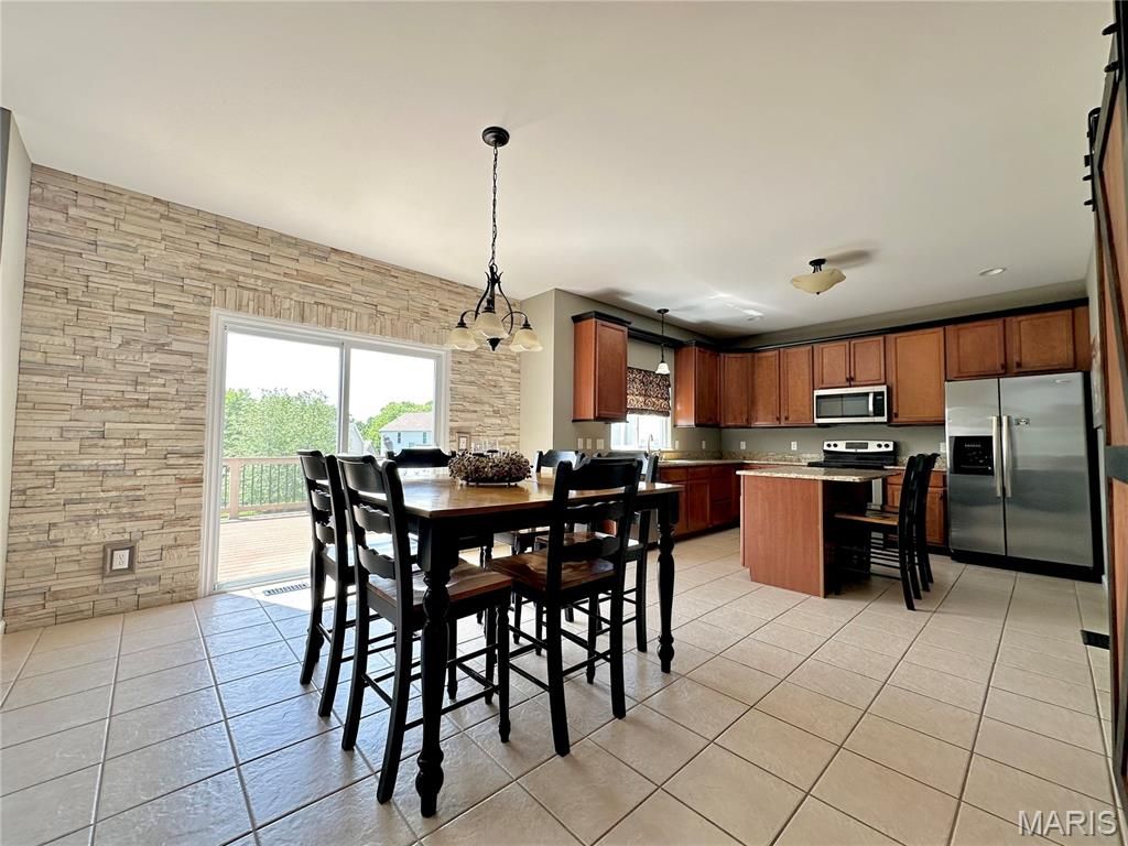 Photo of 724 Autumnwood Forest Drive, Lake Saint Louis, MO 63367 (MLS # 26027956)