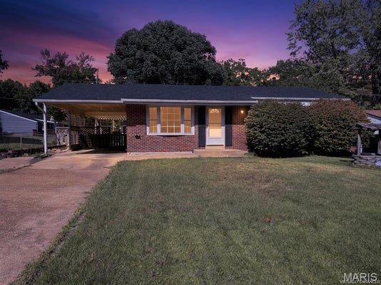 1705 BRADSHAW DR, SAINT LOUIS, MO 63136 - Image 562ca7ccca3ce0ac3de4fb3218d6f9e9/2890338762
