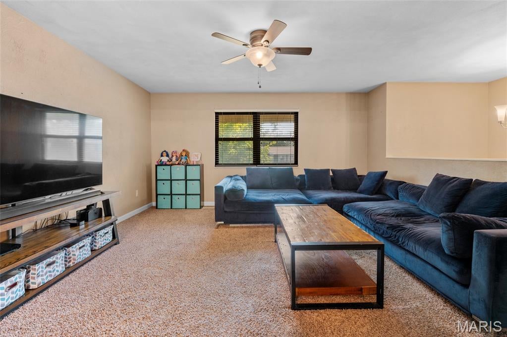 402 Oakwood Drive