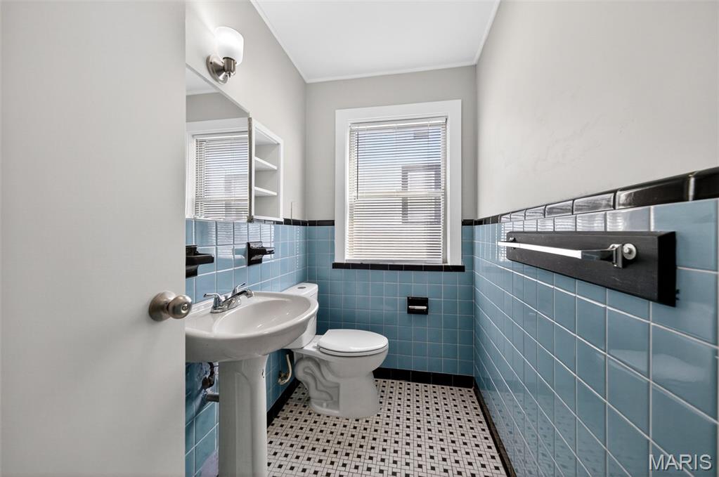 A B Cardwells - Residential