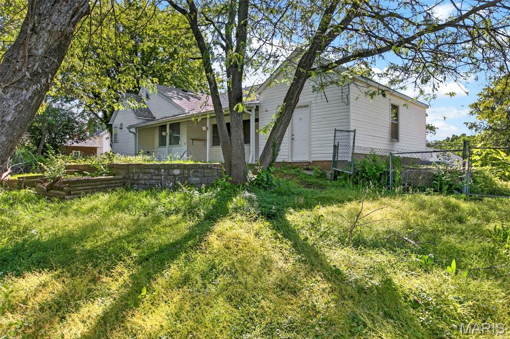 A B Cardwells - Residential