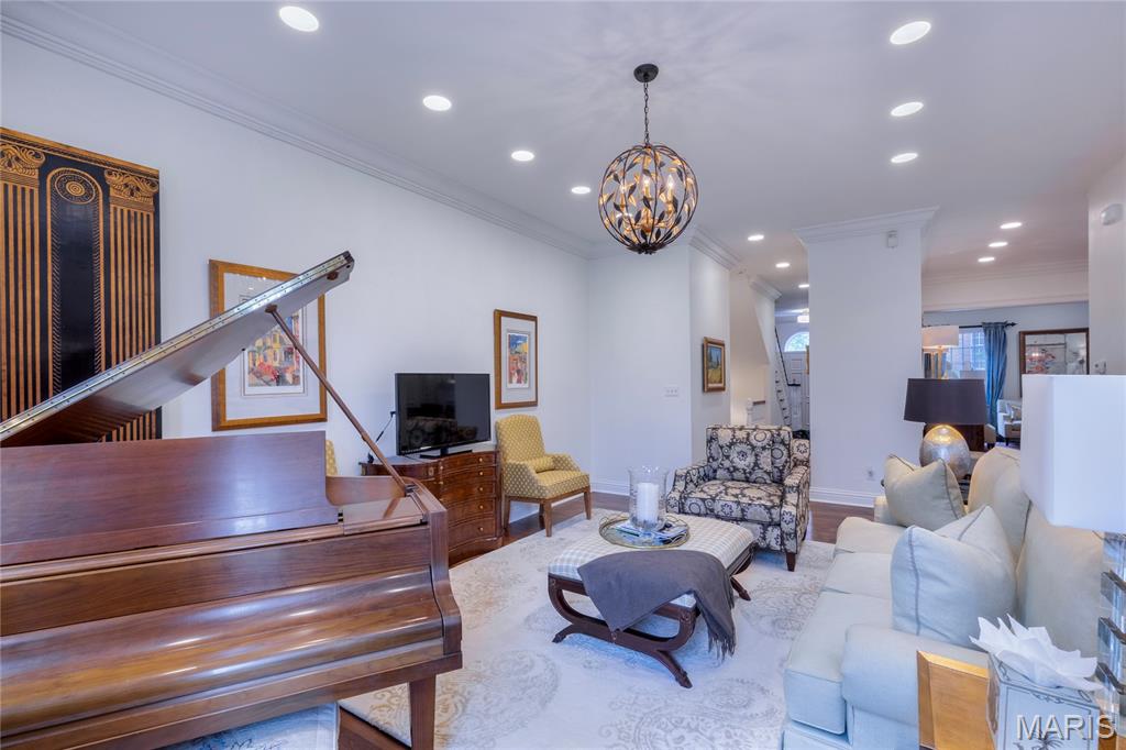 Commons Condo Ph 1 The - Residential