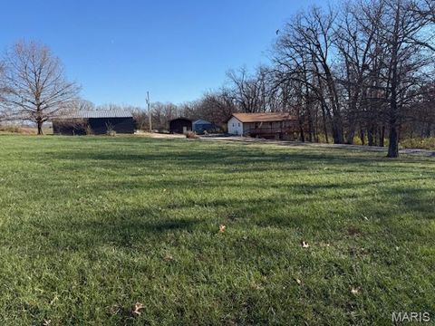 Photo of 18504 Wagon Wheel Trail, Warrenton, MO 63383 (MLS # 25078159)