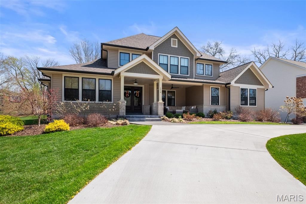 Photo of 1316 Fawnvalley Drive, Des Peres, MO 63131 (MLS # 26020125)