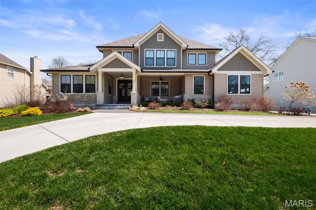 Photo of 1316 Fawnvalley Drive, Des Peres, MO 63131 (MLS # 26020125)