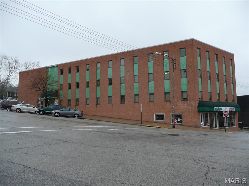Photo 1 of 6 — 307 Henry St. 407, Alton, IL 62002