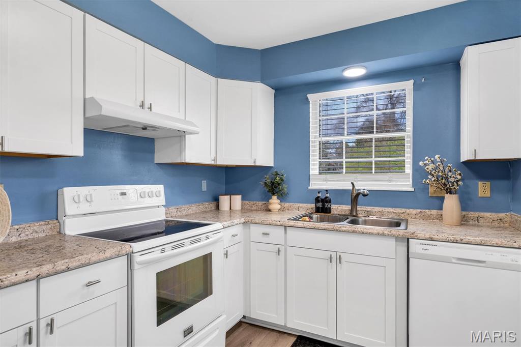 Stone Ridge Estate Condos - Residential