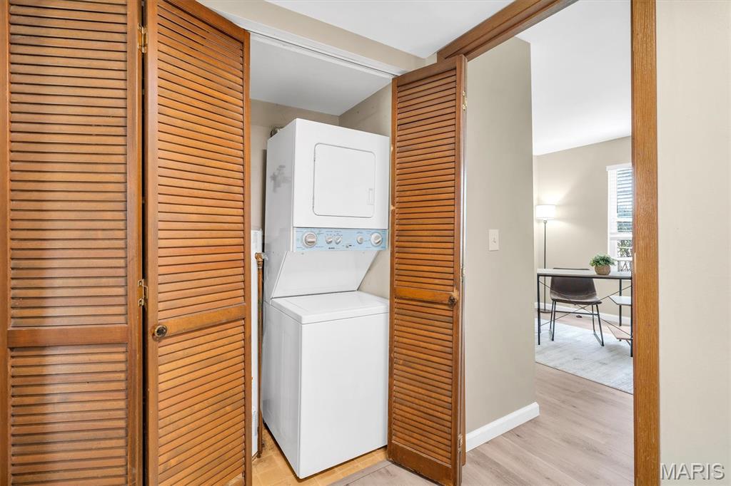 Stone Ridge Estate Condos - Residential