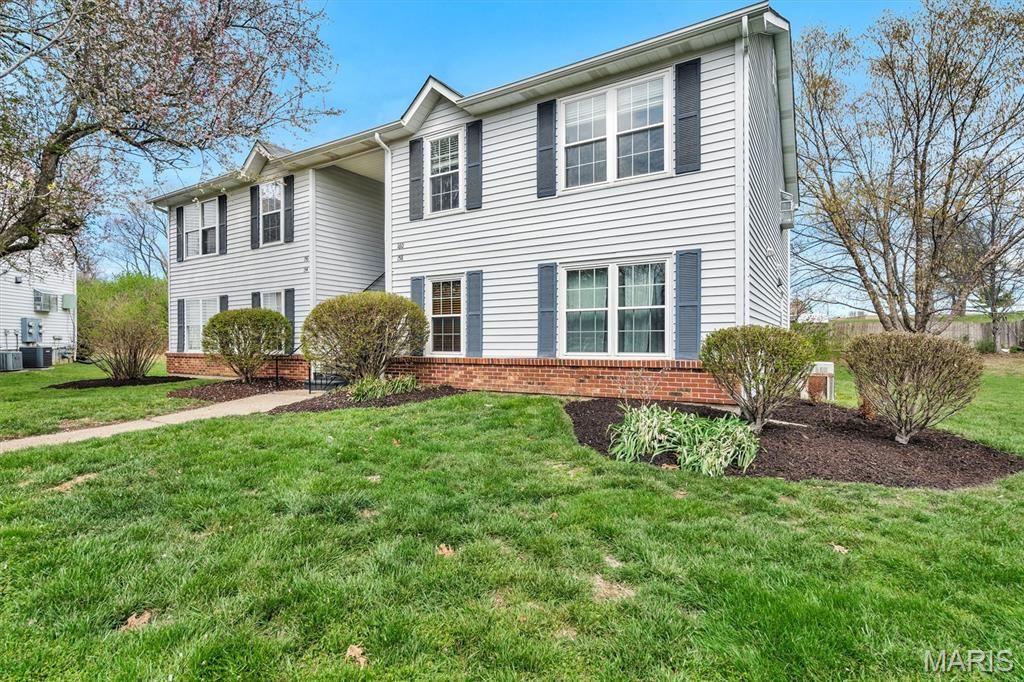 Photo of 154 Old Buggy Court #A, St Charles, MO 63304 (MLS # 26020516)