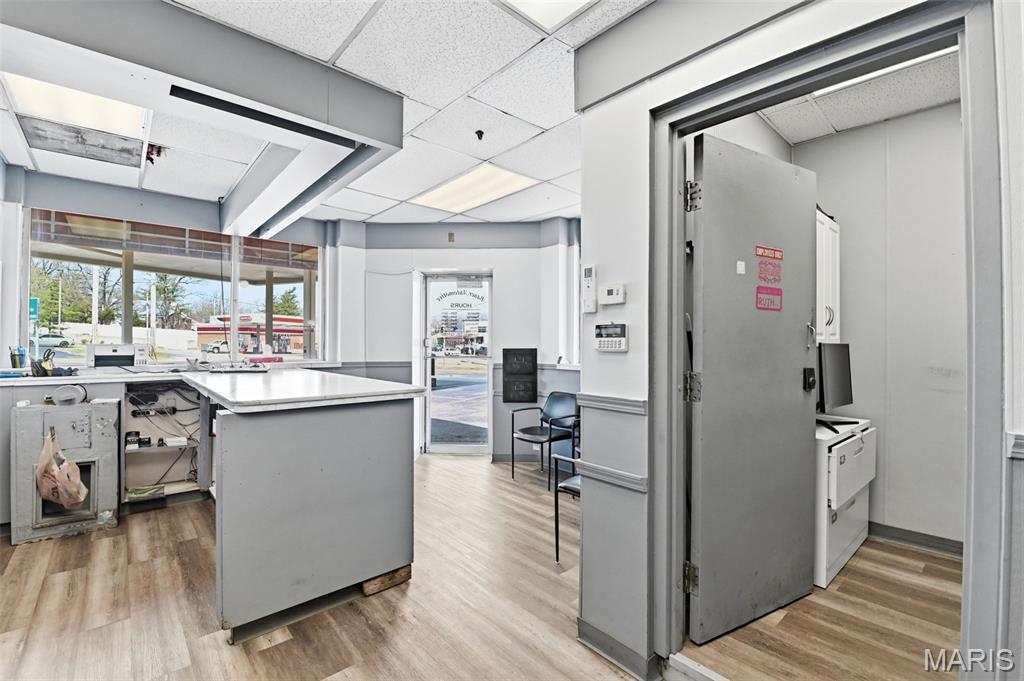 Lauras Sub 1 - Commercial Lease