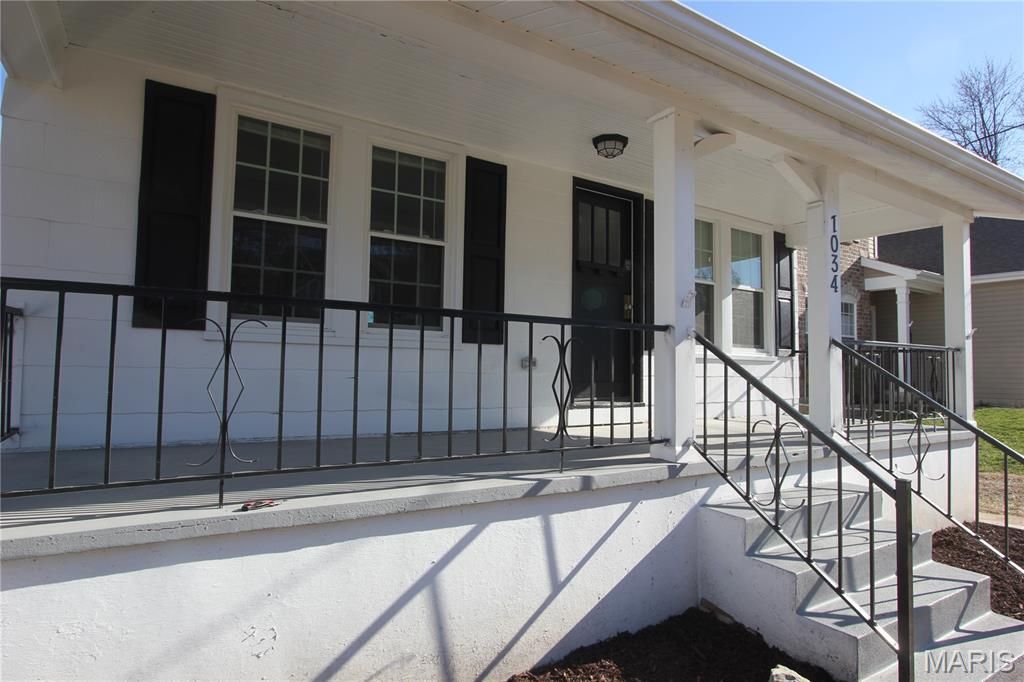 Photo of 1034 N Rock Hill Road, Rock Hill, MO 63119 (MLS # 26003376)