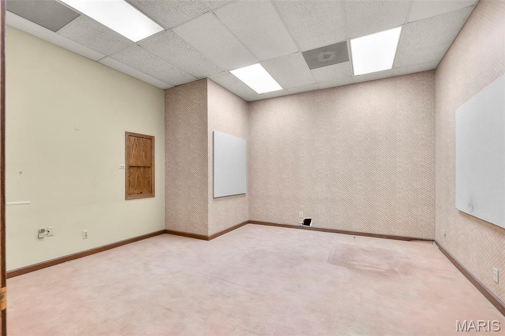 n/a - Commercial Sale