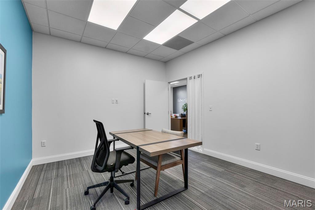 n/a - Commercial Sale