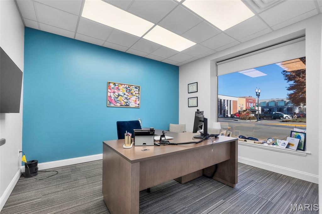 n/a - Commercial Sale