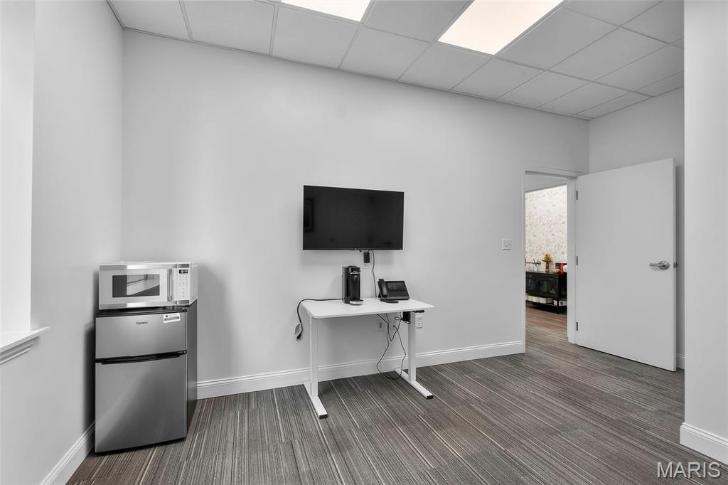 n/a - Commercial Sale