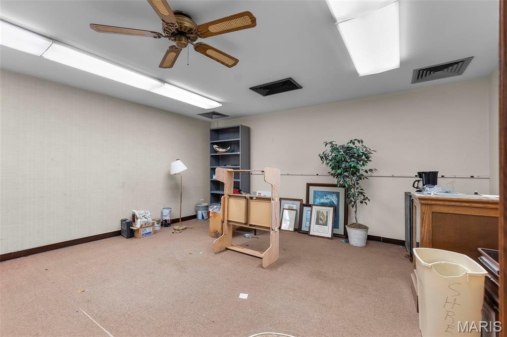 n/a - Commercial Sale